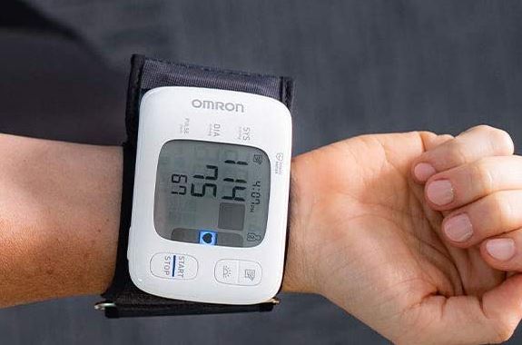 10 iPhone Compatible Smart Blood Pressure Monitors