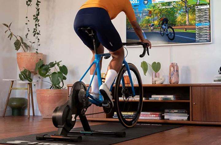 Zwift Hub App Connected Indoor Bike Trainer with Auto Resistance ...